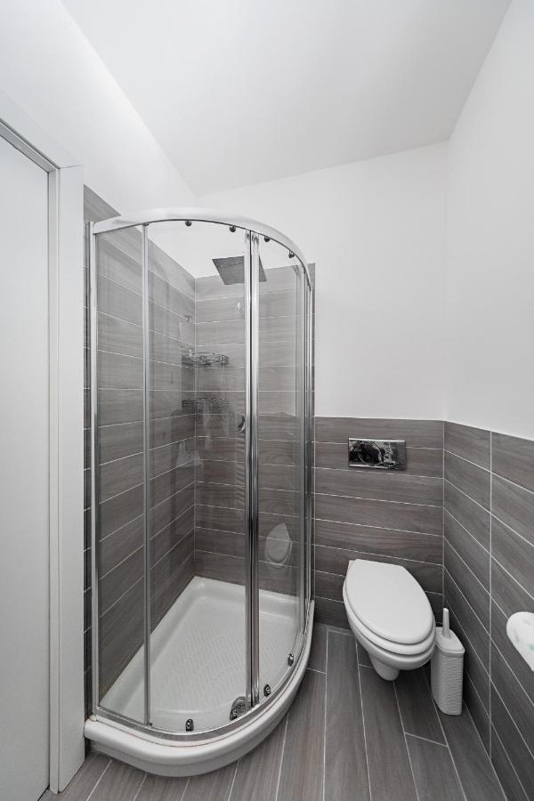 Appartamento Mazzini P1-25 by Wonderful Italy Sirmione Esterno foto