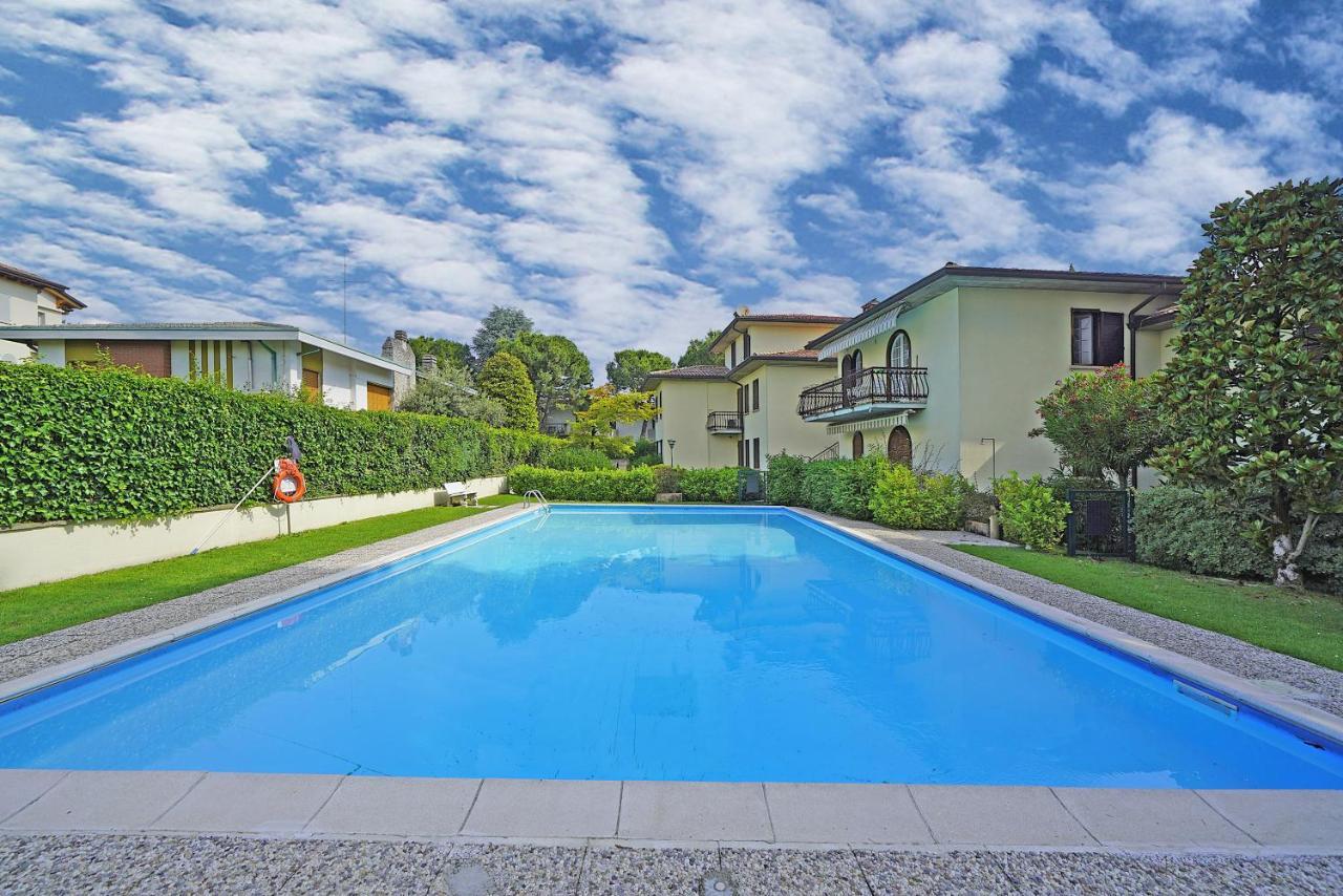 Appartamento Mazzini P1-25 by Wonderful Italy Sirmione Esterno foto